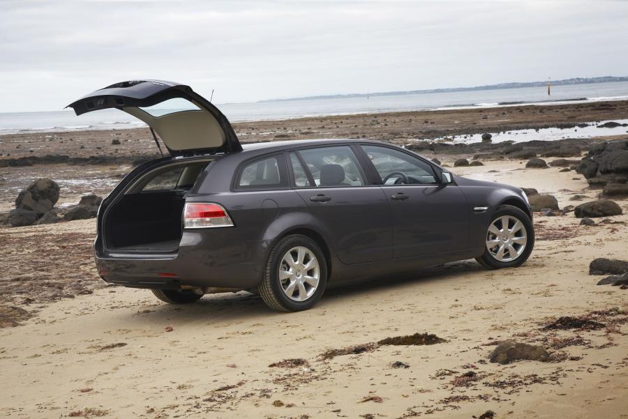  Holden Commodore VE Berlina Sportwagon 2008 года  (фото 19 из 21)